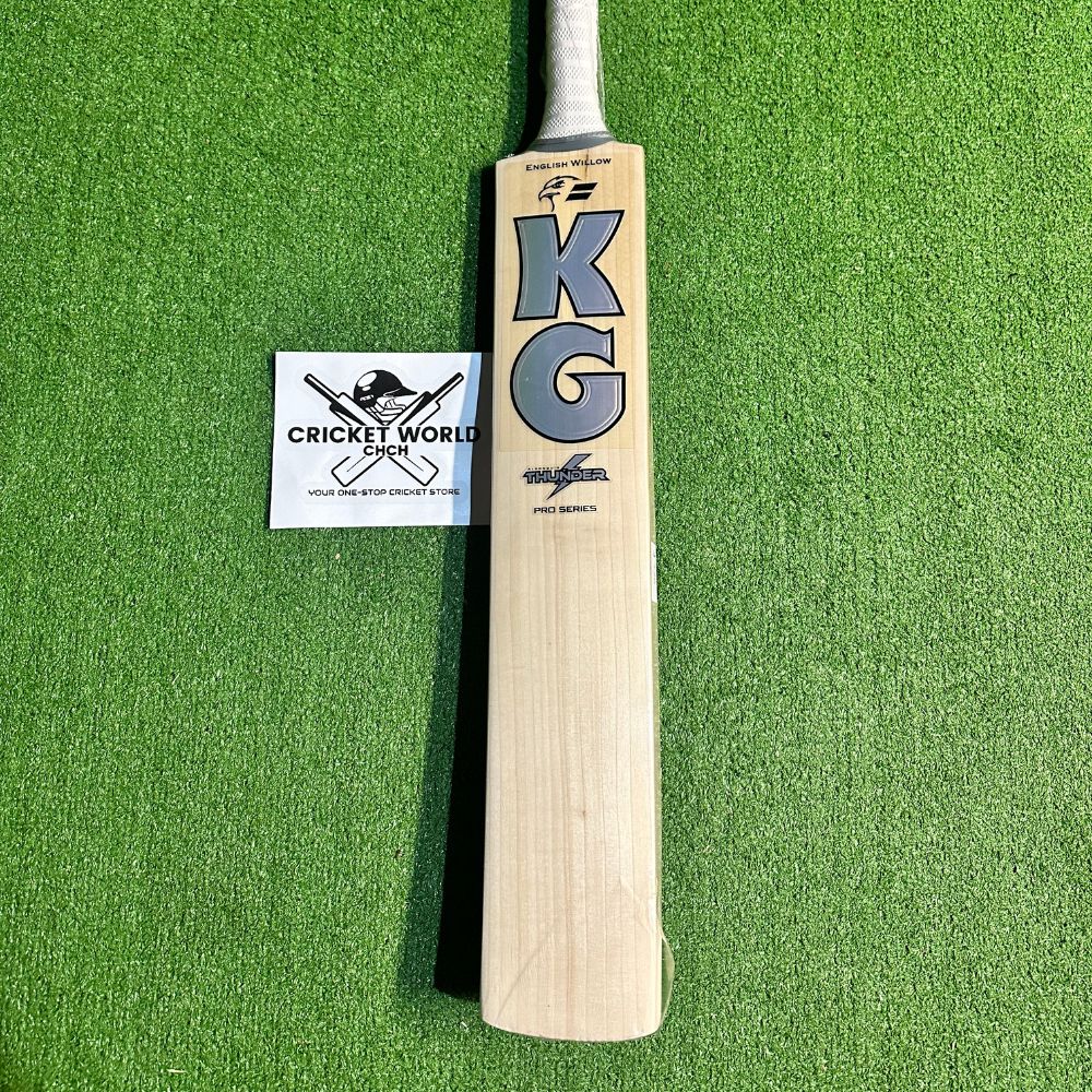 kg-thunder-pro-series-english-willow-cricket-bat-1