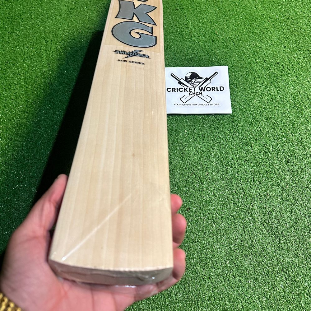 kg-thunder-pro-series-english-willow-cricket-bat-4