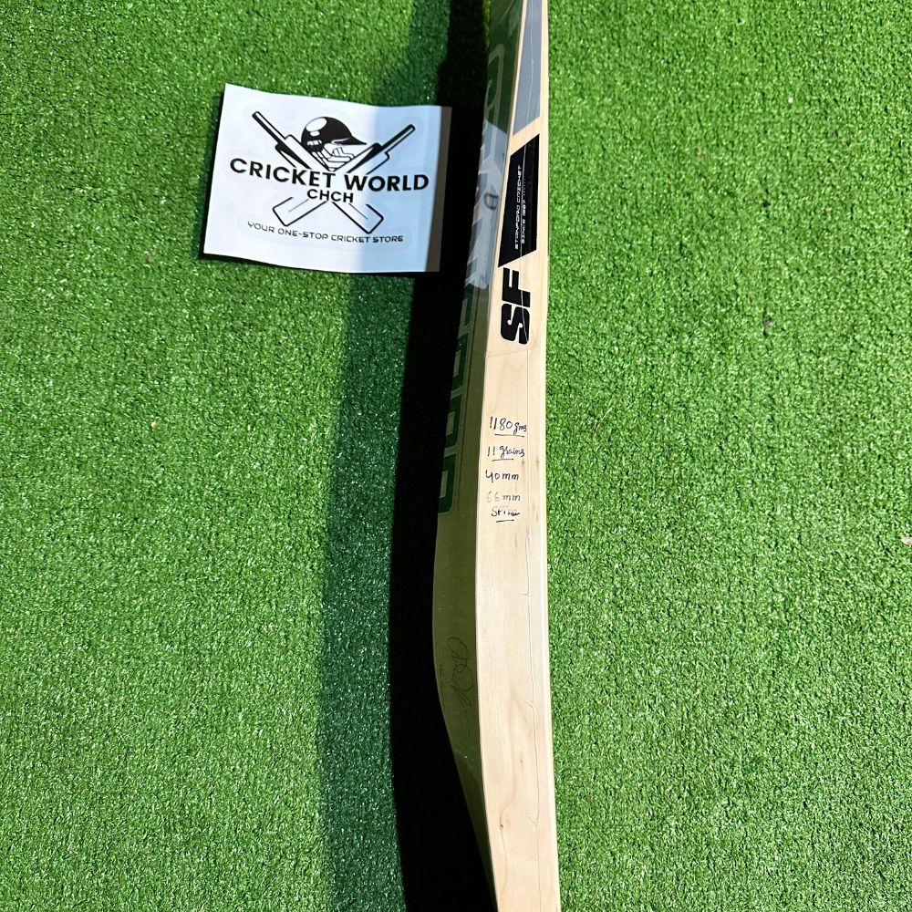 sf-tim-southee-players-limited-edition-bat-4