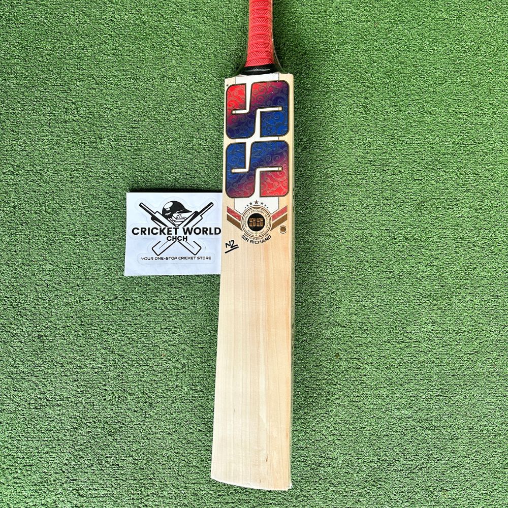 ss-sir-richards-latest-english-willow-cricket-bat-1