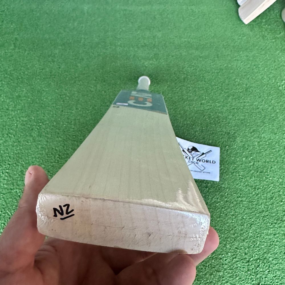 ceat-premium-hitman-rohit-sharma-english-willow-cricket-bat-4