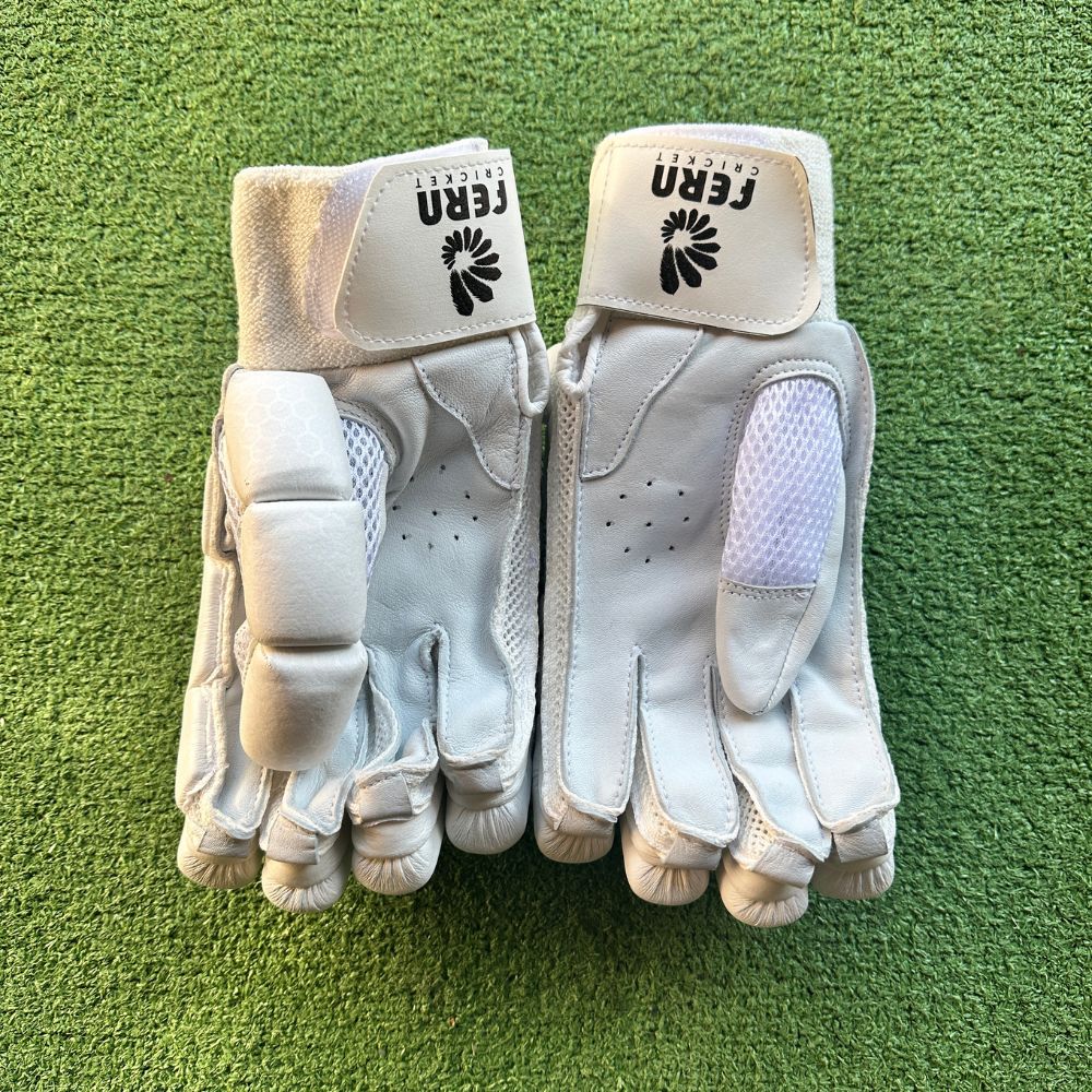 fern-cricket-players-premium-quality-leather-batting-gloves-4